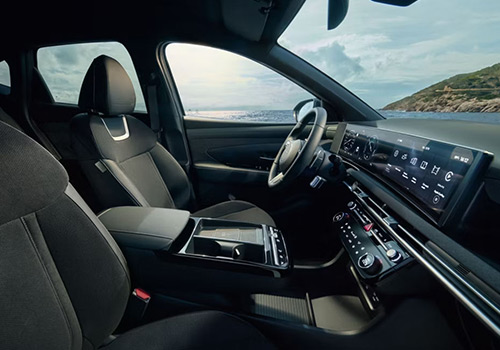 Interiér se sportovními sedadly ve voze Hyundai TUCSON 20 Years