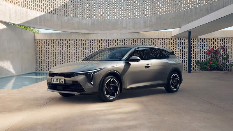 Kia K4 - odvážná a sebevědomá příď