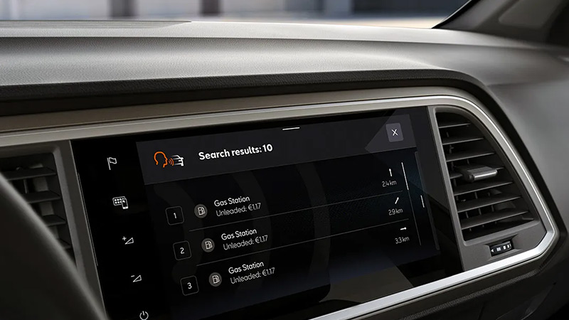 Online Infotainment na digitální panelu ve voze SEAT Ateca
