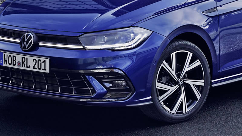 Volkswagen Polo Exterier VW Polo - pohled z předu s detailem na kolo a pneumatiku