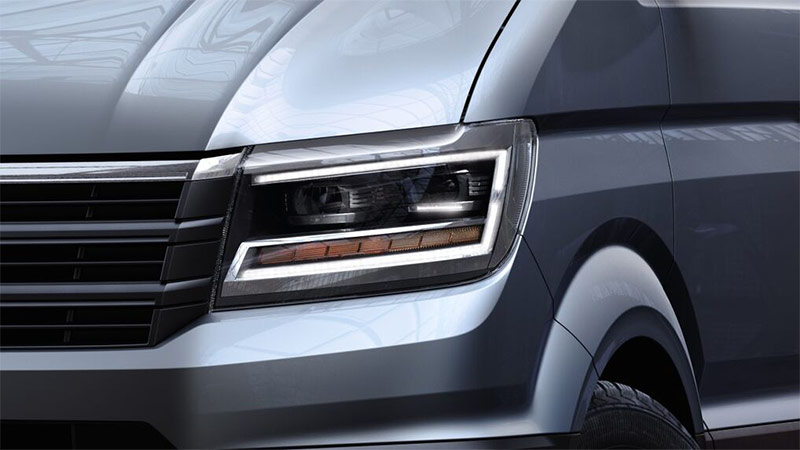 vw crafter skrinovy vuz predni svetla
