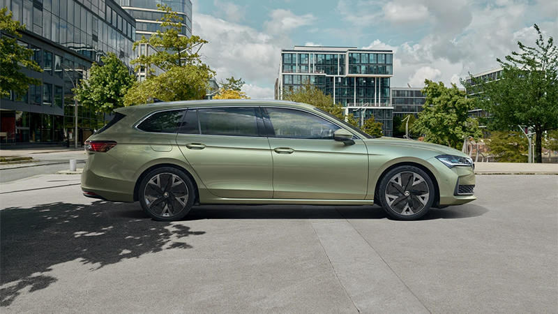 skoda superb combi exterier 4